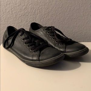 Black leather converse